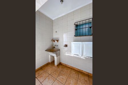 Casa à venda com 180m², 2 quartos e 2 vagasÁrea de Serviço