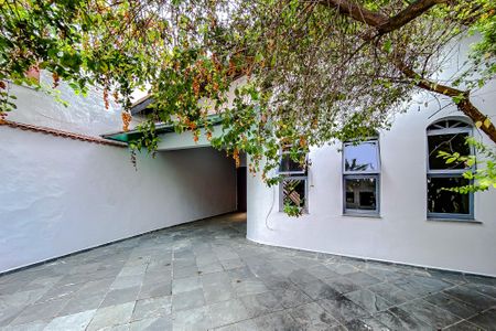 Casa à venda com 180m², 2 quartos e 2 vagasGaragem