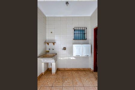 Casa à venda com 180m², 2 quartos e 2 vagasÁrea de Serviço