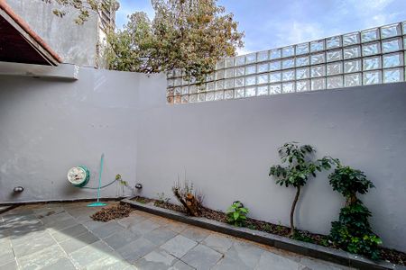 Casa à venda com 180m², 2 quartos e 2 vagasVista do Quarto 2