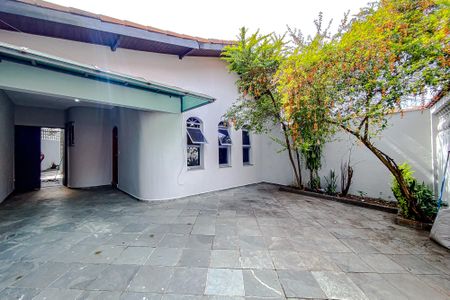 Casa à venda com 180m², 2 quartos e 2 vagasGaragem