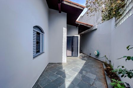 Casa à venda com 180m², 2 quartos e 2 vagasÁrea externa