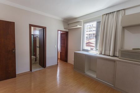 Apartamento à venda com 300m², 4 quartos e 2 vagasSuíte