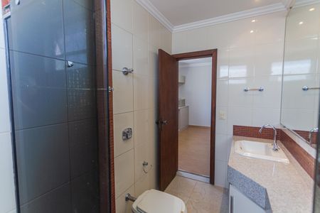 Apartamento à venda com 300m², 4 quartos e 2 vagasBanheiro da Suíte