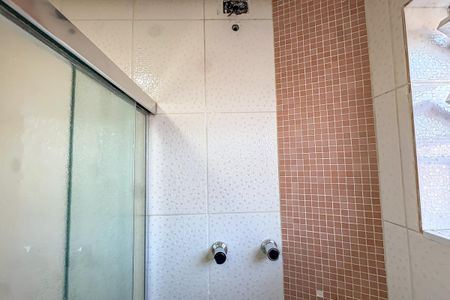 Apartamento à venda com 120m², 3 quartos e 1 vaga Apartamento à venda com 120m², 3 quartos e 1 vagaBanheiro Social