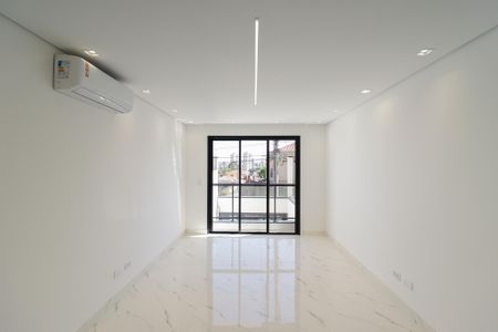 Casa à venda com 160m², 3 quartos e 3 vagas Casa à venda com 160m², 3 quartos e 3 vagasSala