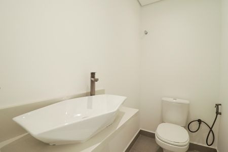 Casa à venda com 160m², 3 quartos e 3 vagas Casa à venda com 160m², 3 quartos e 3 vagasLavabo