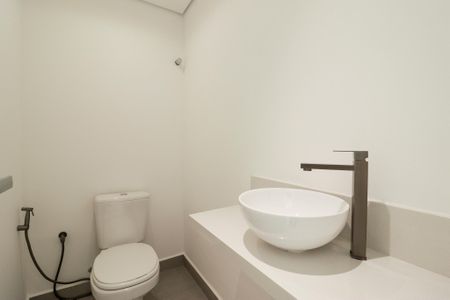 Casa à venda com 160m², 3 quartos e 3 vagas Casa à venda com 160m², 3 quartos e 3 vagasLavabo