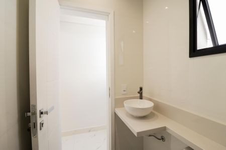 Casa à venda com 160m², 3 quartos e 3 vagas Casa à venda com 160m², 3 quartos e 3 vagasBanheiro da Suíte 3