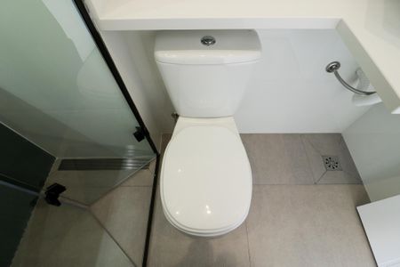 Casa à venda com 160m², 3 quartos e 3 vagas Casa à venda com 160m², 3 quartos e 3 vagasBanheiro da Suíte 1