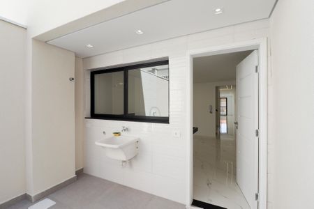 Casa à venda com 160m², 3 quartos e 3 vagas Casa à venda com 160m², 3 quartos e 3 vagasÁrea de Serviço e Churrasqueira