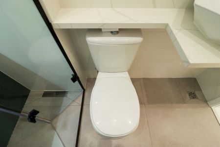 Casa à venda com 160m², 3 quartos e 3 vagas Casa à venda com 160m², 3 quartos e 3 vagasBanheiro da Suíte 2