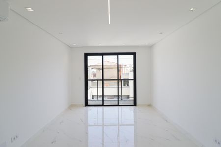 Casa à venda com 160m², 3 quartos e 3 vagas Casa à venda com 160m², 3 quartos e 3 vagasSala