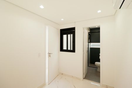 Casa à venda com 160m², 3 quartos e 3 vagas Casa à venda com 160m², 3 quartos e 3 vagasSuíte 2