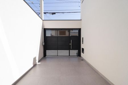 Casa à venda com 160m², 3 quartos e 3 vagas Casa à venda com 160m², 3 quartos e 3 vagasGaragem