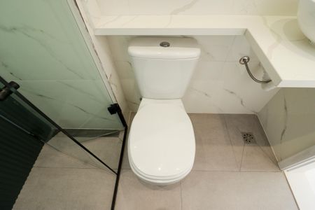 Casa à venda com 160m², 3 quartos e 3 vagas Casa à venda com 160m², 3 quartos e 3 vagasBanheiro da Suíte 3