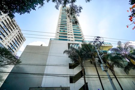 Apartamento à venda com 60m², 2 quartos e 1 vaga Apartamento à venda com 60m², 2 quartos e 1 vagaFachada