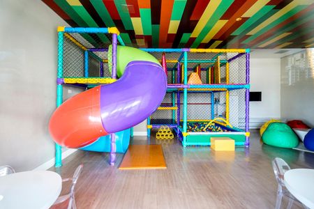 Apartamento à venda com 60m², 2 quartos e 1 vaga Apartamento à venda com 60m², 2 quartos e 1 vagaÁrea comum - Brinquedoteca