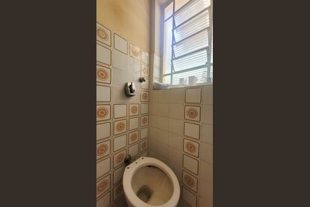 Casa à venda com 158m², 3 quartos e 2 vagasBanheiro de serviço