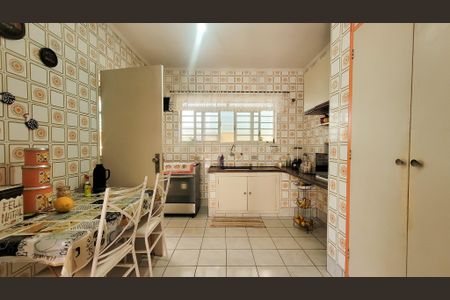 Casa à venda com 158m², 3 quartos e 2 vagasCozinha