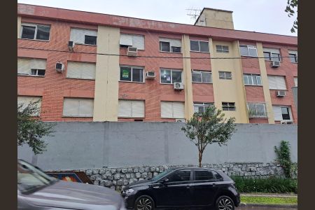 Apartamento à venda com 43m², 1 quarto e sem vaga Apartamento à venda com 43m², 1 quarto e sem vagaFachada