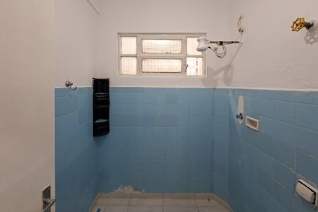 Apartamento para alugar com 60m², 2 quartos e 1 vaga Apartamento para alugar com 60m², 2 quartos e 1 vagaBanheiro