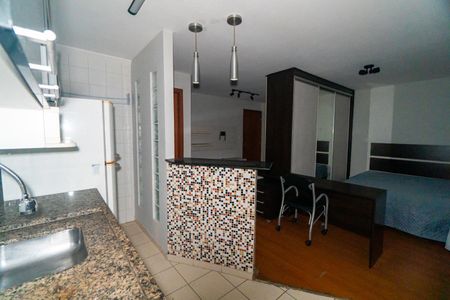Apartamento à venda com 38m², 1 quarto e 1 vaga Apartamento à venda com 38m², 1 quarto e 1 vagaCozinha e Área de Serviço