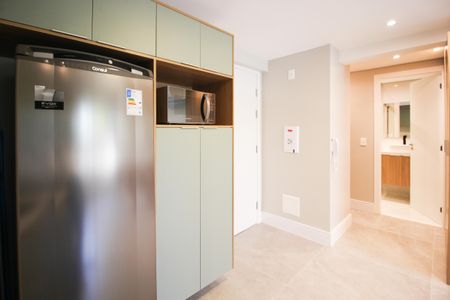 Studio de kitnet/studio para alugar com 1 quarto, 27m² em Indianópolis, São Paulo