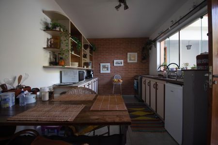 Casa à venda com 220m², 1 quarto e 2 vagasCozinha