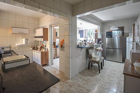Casa à venda com 115m², 3 quartos e 1 vaga Casa à venda com 115m², 3 quartos e 1 vagaCozinha