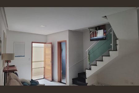 Casa de condomínio à venda com 150m², 3 quartos e 3 vagas