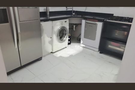 Casa de condomínio à venda com 150m², 3 quartos e 3 vagas