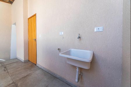 Apartamento à venda com 100m², 2 quartos e 1 vagaÁrea de Serviço