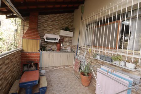 Casa para alugar com 177m², 4 quartos e 2 vagasÁrea Externa