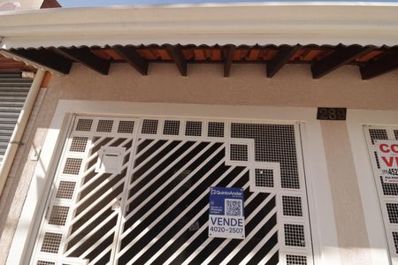 Casa para alugar com 177m², 4 quartos e 2 vagasFachada