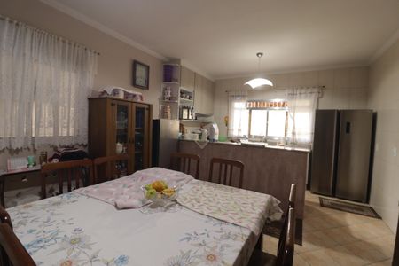Casa para alugar com 177m², 4 quartos e 2 vagasCozinha