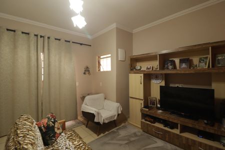 Casa para alugar com 177m², 4 quartos e 2 vagasSala