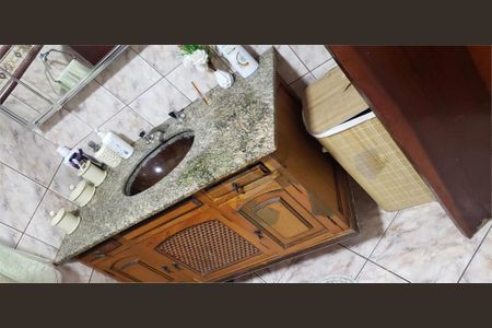 Casa de condomínio à venda com 129m², 4 quartos e 1 vaga