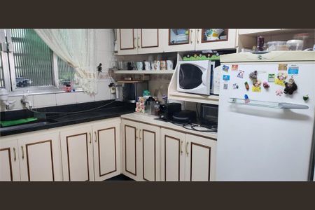 Casa de condomínio à venda com 129m², 4 quartos e 1 vaga