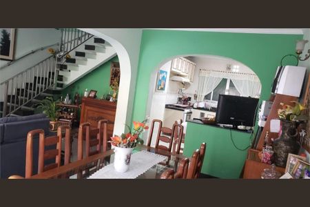 Casa de condomínio à venda com 129m², 4 quartos e 1 vaga