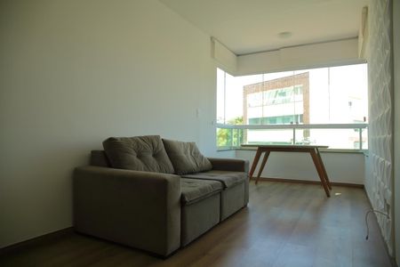 Apartamento à venda com 57m², 2 quartos e 3 vagasSala