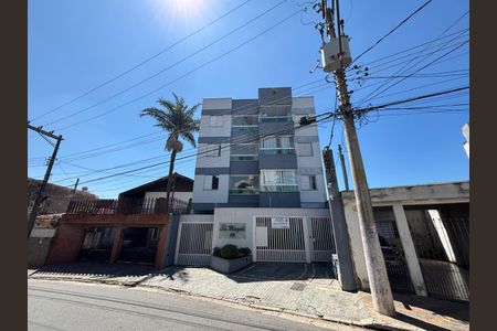 Apartamento à venda com 57m², 2 quartos e 3 vagas Apartamento à venda com 57m², 2 quartos e 3 vagasFachada
