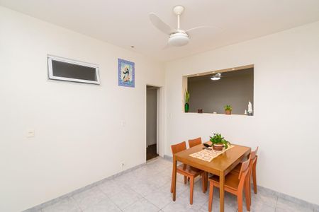 Apartamento à venda com 100m², 2 quartos e 1 vagaCopa