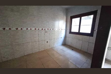 Cozinha de apartamento para alugar com 1 quarto, 45m² em Jardim Dona Leopoldina, Porto Alegre