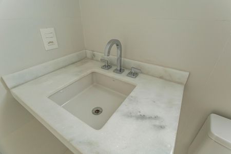 Apartamento à venda com 160m², 3 quartos e 3 vagasBanheiro da Suíte 2