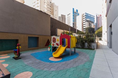 Apartamento à venda com 160m², 3 quartos e 3 vagasÁrea comum - Playground