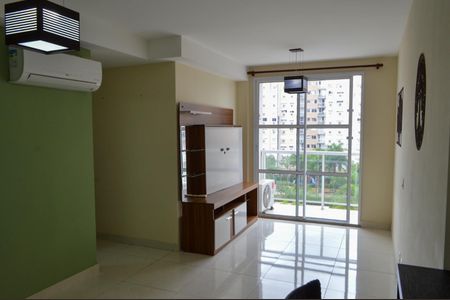 Sala de apartamento para alugar com 2 quartos, 61m² em Jacarepaguá, Rio de Janeiro