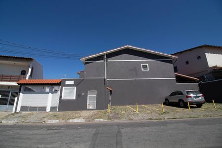 Casa de condomínio à venda com 95m², 2 quartos e 2 vagasFachada
