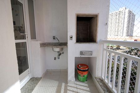 Sacada de apartamento à venda com 2 quartos, 57m² em Vila Homero Thon, Santo André