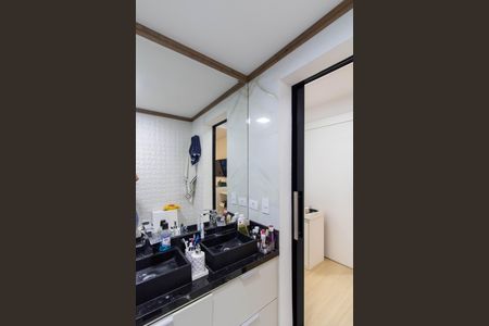 Apartamento à venda com 168m², 3 quartos e 3 vagas Apartamento à venda com 168m², 3 quartos e 3 vagasSuíte 1